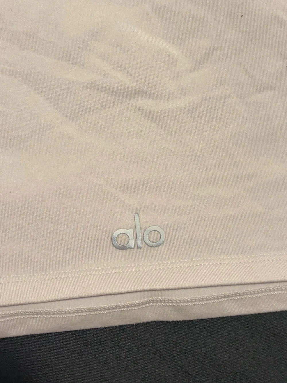ALO Yoga Women’s White Athletic Crop Top